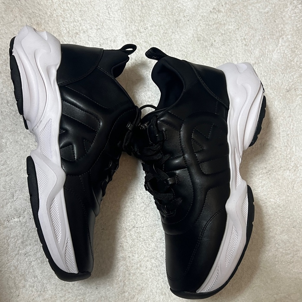 DKNY women’s Nix Lace-Up black Sneakers size 8; 8.5 walking outdoors streetwear - Picture 6 of 13